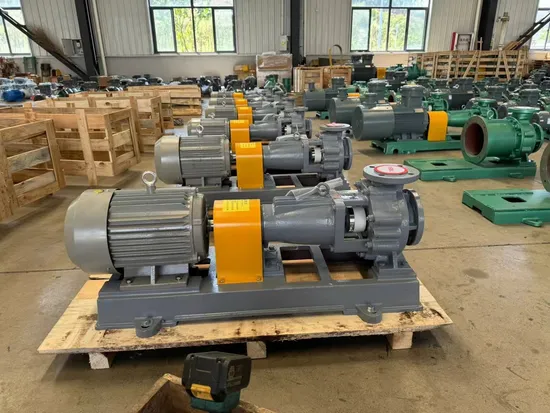 Горизонтальный химический насос Beloni Bln с закрытым рабочим колесом и максимальным напором 2 м